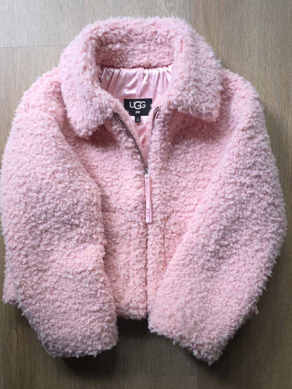 UGG Womens Size M Pink Sherpa Puffer Cropped Jacket LIKE NEW